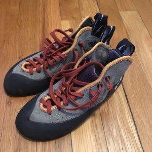 Evolv Astroman High Top Climbing Shoes